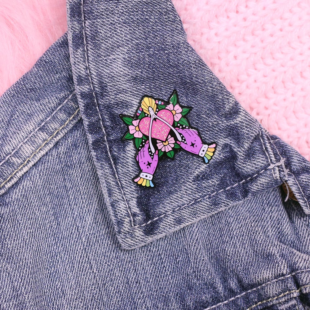 Wishbone & witchy hands enamel pin - witch pin - creepy cute